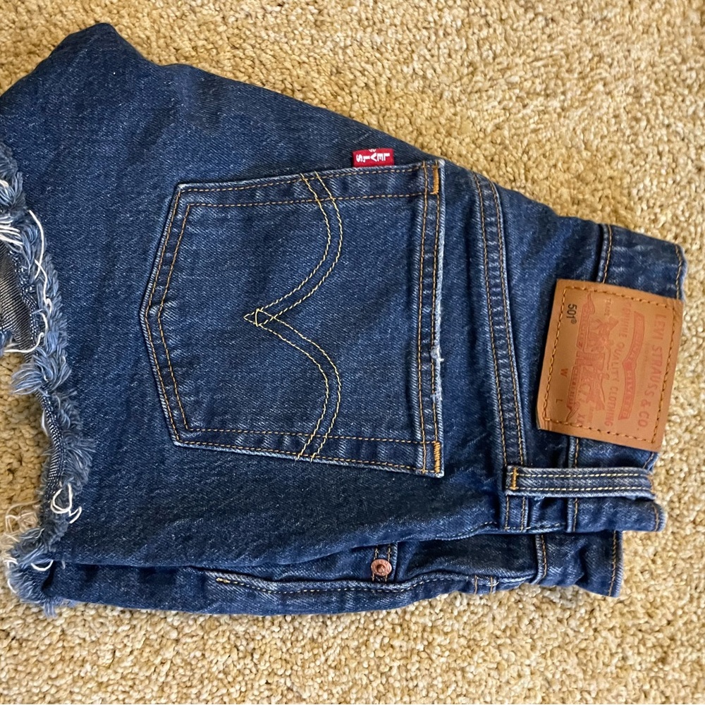 Levi’s Medium Wash Jean Short